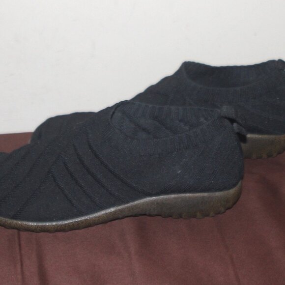 EC LADIES NAOT KNIT SLIP ON SNEAKERS - 8 (39) BLACK - Picture 3 of 6